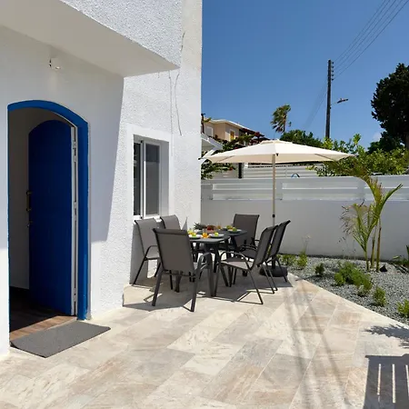 Olive & Sage 3br Walking Distance To Protaras And Pool Apartment Paralimni