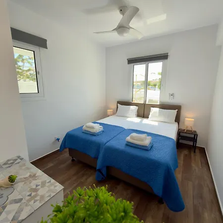 Olive & Sage 3br Walking Distance To Protaras And Pool Apartment